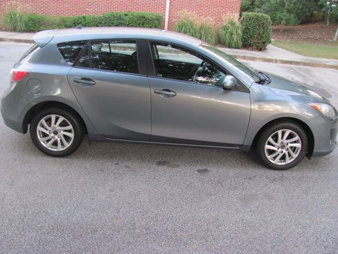 Used 2013 MAZDA MAZDA3 i Touring image 4