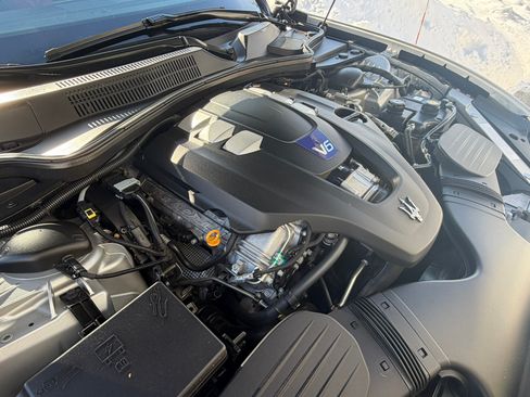 Used 2018 Maserati Quattroporte S GranSport Q4 image 15