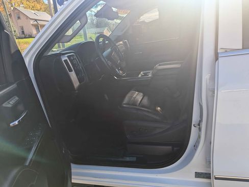 Used 2015 GMC Sierra 3500 Denali image 6