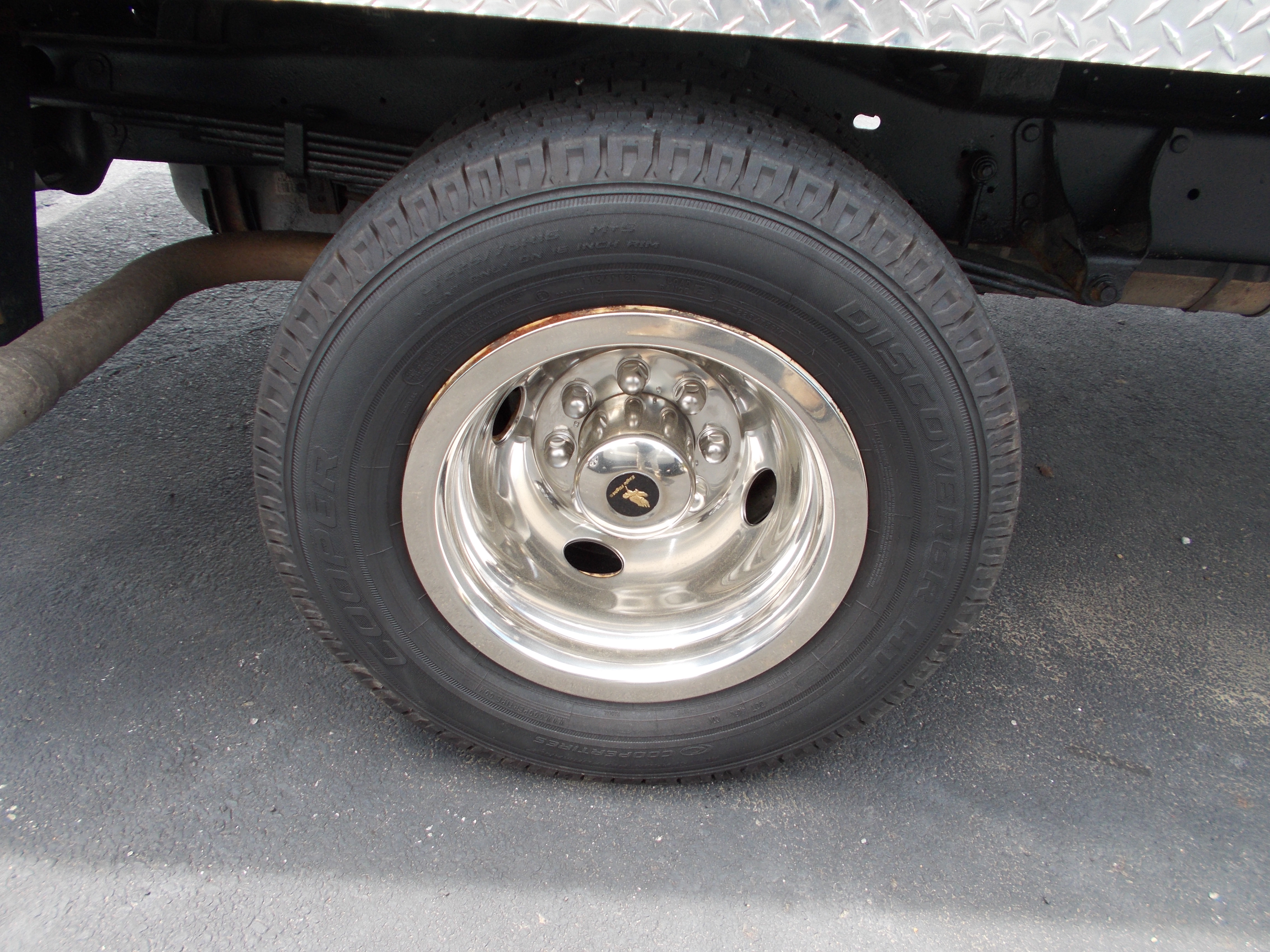 Used 2016 Ford E-350 and Econoline 350 XL RWD image 11