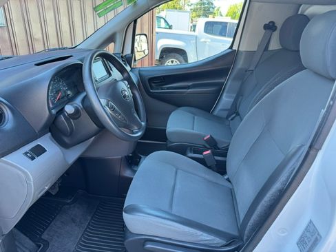 Used 2020 Nissan NV200 S FWD image 8