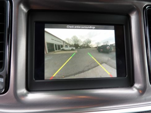 Used 2021 Dodge Challenger SXT image 12