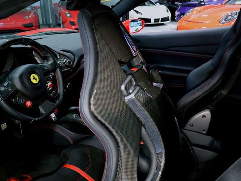 Used 2018 Ferrari 488 GTB image 26