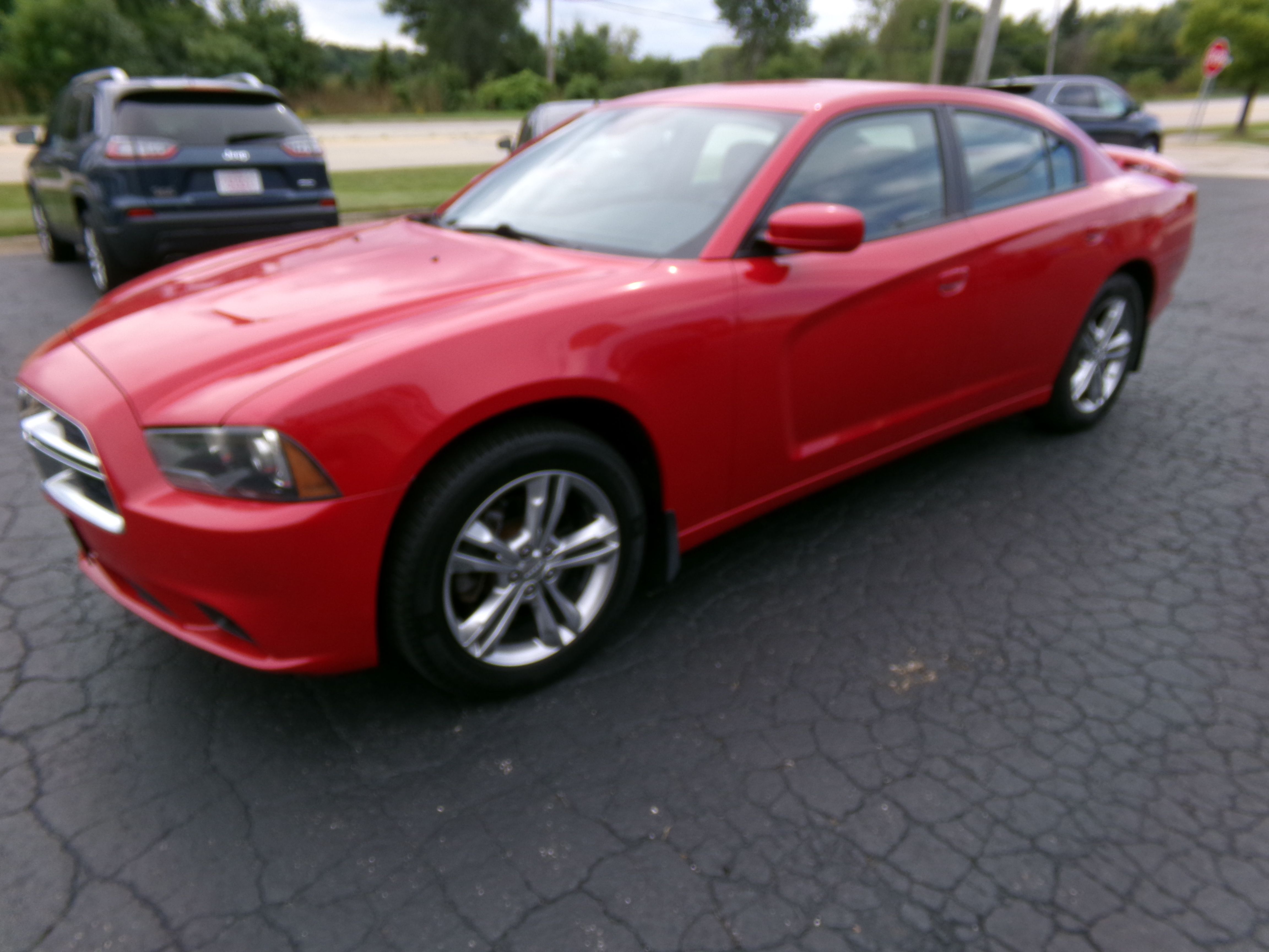 Used 2012 Dodge Charger SXT AWD image 1