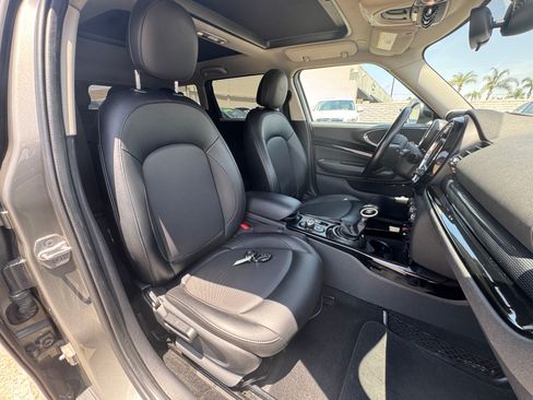 Used 2016 MINI Cooper Clubman FWD image 19
