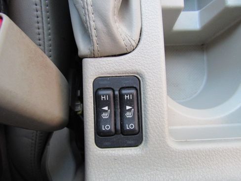 Used 2015 Subaru XV Crosstrek 2.0i Limited image 26