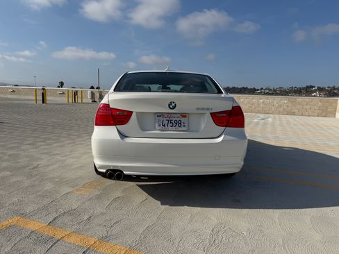 Used 2011 BMW 328i Sedan RWD image 11