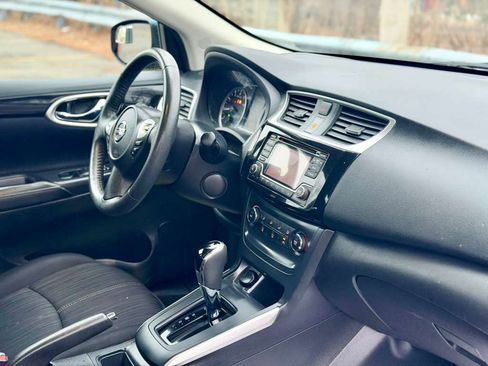 Used 2016 Nissan Sentra SV image 17
