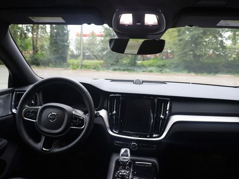 Used 2023 Volvo V60 T8 Polestar AWD image 20