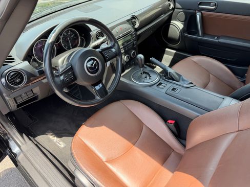 Used 2014 MAZDA MX-5 Miata Grand Touring Hard Top RWD image 6