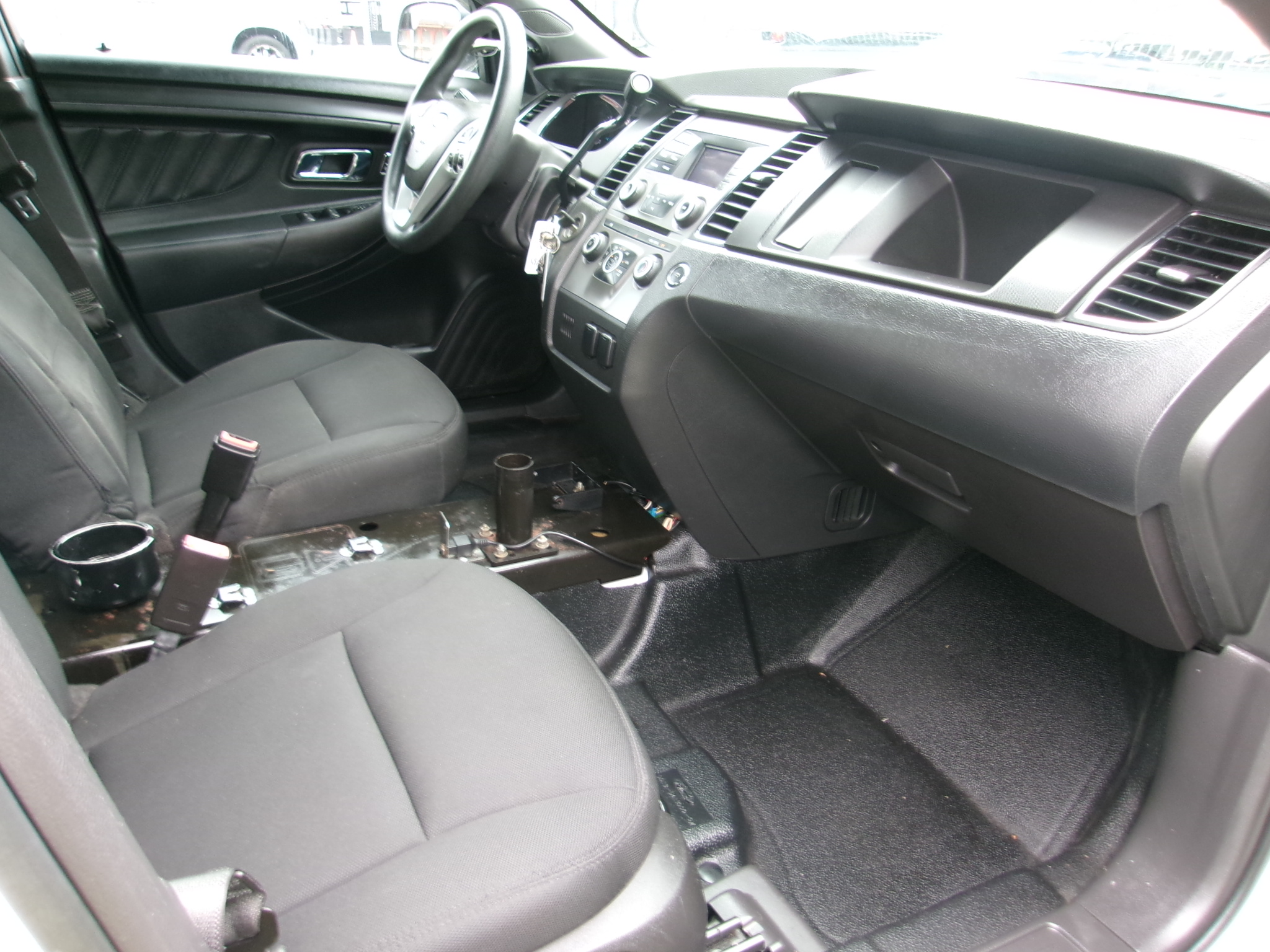 Used 2015 Ford Taurus Police Interceptor AWD image 5