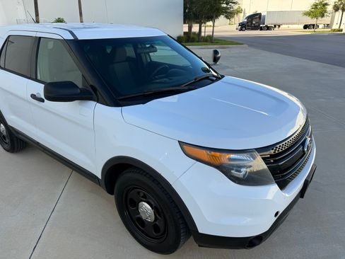 Used 2013 Ford Explorer image 45