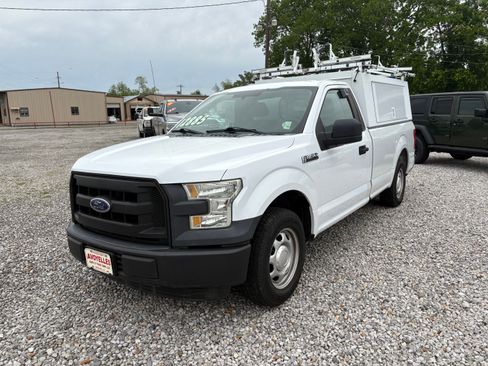Used 2015 Ford F150 RWD image 1
