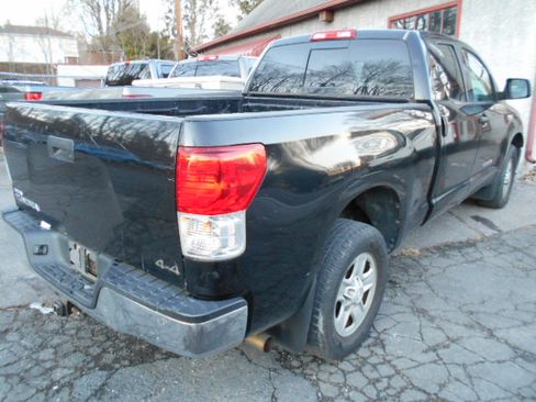 Used 2010 Toyota Tundra SR5 image 3