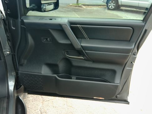 Used 2013 Nissan Titan PRO-4X image 37