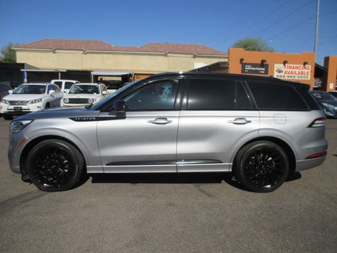 Used 2023 Lincoln Aviator AWD Black Label image 1