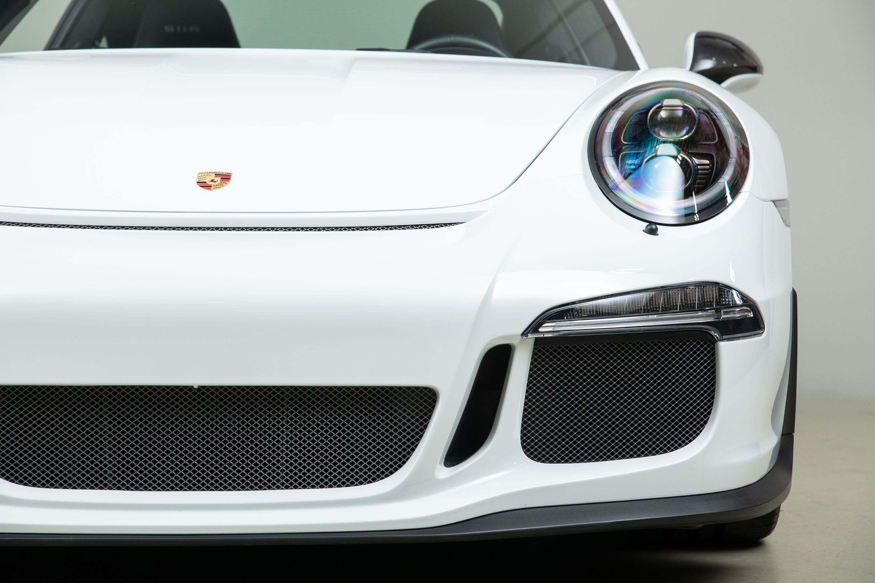 Used 2016 Porsche 911 R RWD image 47