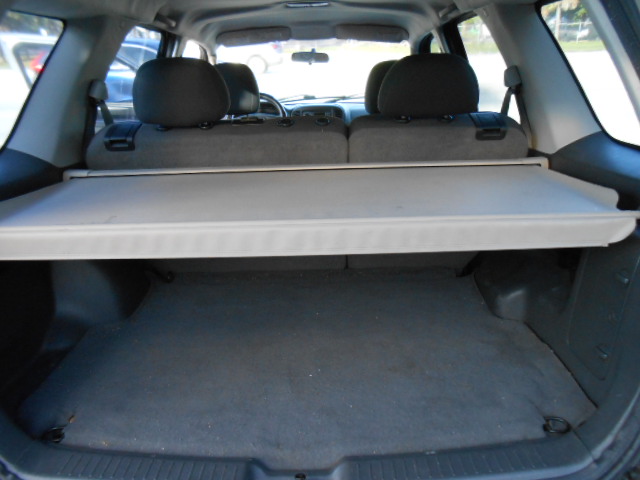 Used 2005 Ford Escape 2WD XLS image 15