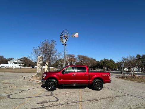 Used 2015 Ford F150 FX4 image 3