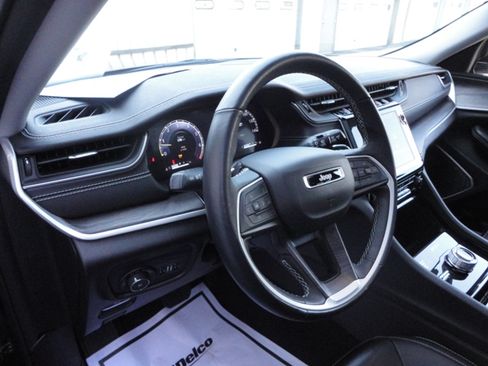 Used 2022 Jeep Grand Cherokee L Limited image 14