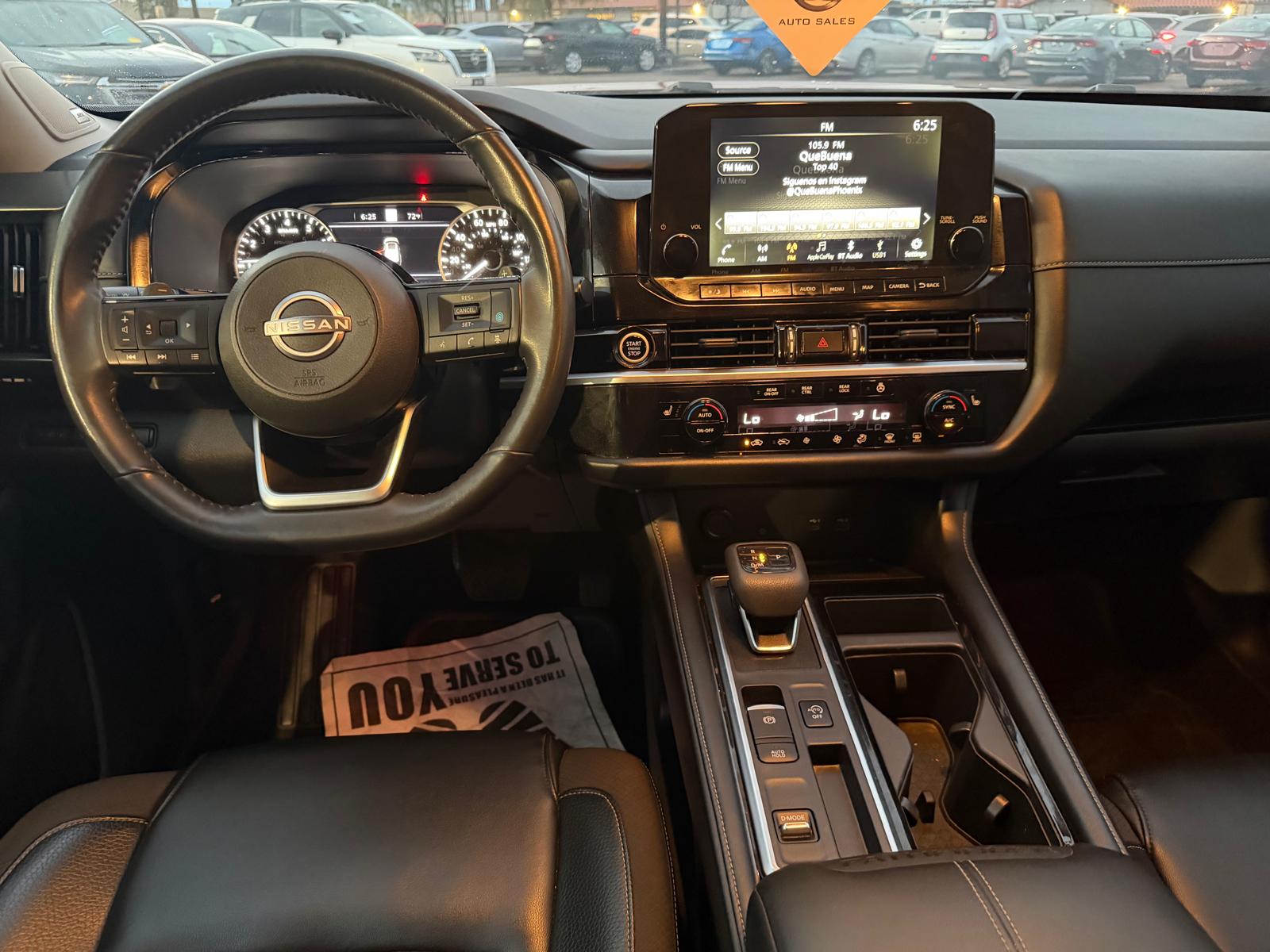 Used 2022 Nissan Pathfinder FWD SL image 12