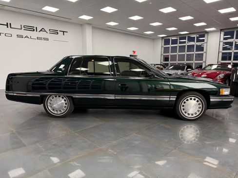 Used 1996 Cadillac De Ville image 3