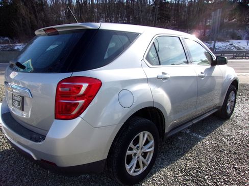 Used 2017 Chevrolet Equinox LS image 6