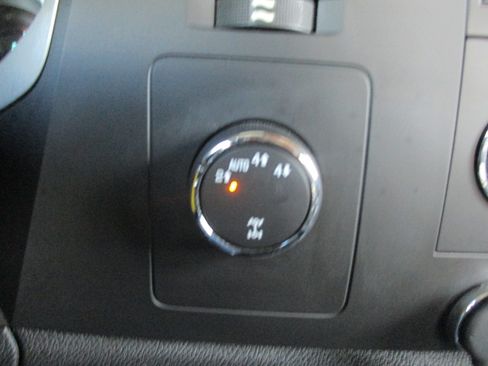 Used 2011 Chevrolet Silverado 1500 LT Z71 image 43