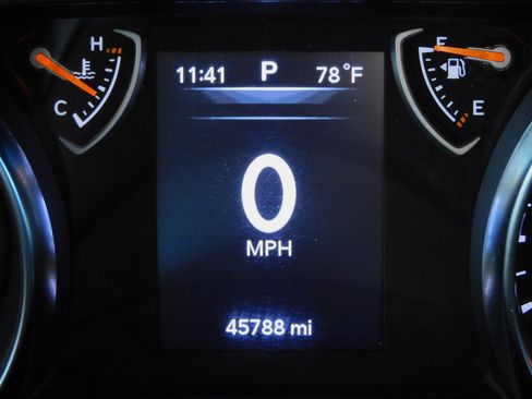 Used 2023 Jeep Gladiator Sport AWD/4WD image 30