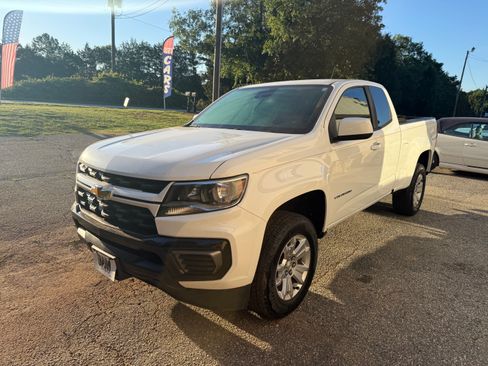 Used 2021 Chevrolet Colorado 2WD Extended Cab LT image 1