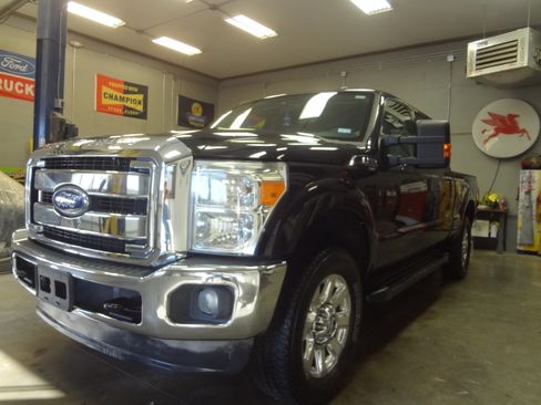 Used 2012 Ford F250 XLT image 3