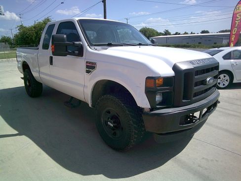 Used 2009 Ford F250 XL AWD/4WD image 5