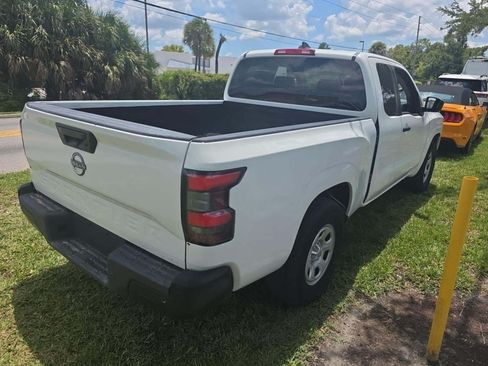 Used 2022 Nissan Frontier 2WD King Cab image 2