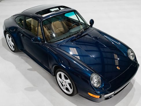 Used 1998 Porsche 911 Carrera S image 24