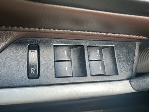 Used 2011 Ford Edge Limited image 21