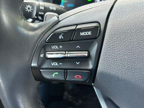 Used 2018 Hyundai Ioniq Hybrid Limited w/ Ultimate Pkg FWD image 9