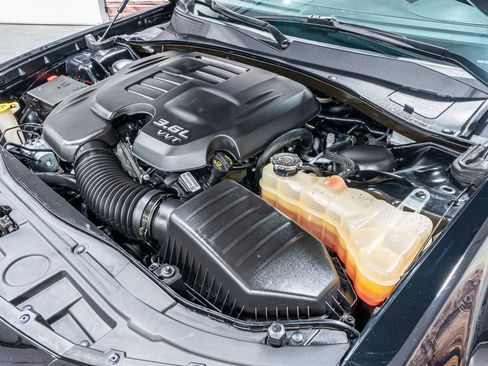 Used 2021 Chrysler 300 S image 25