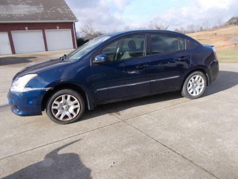 Used 2011 Nissan Sentra image 1