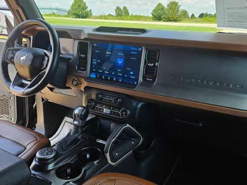 Used 2024 Ford Bronco 4-Door Outer Banks AWD/4WD image 18