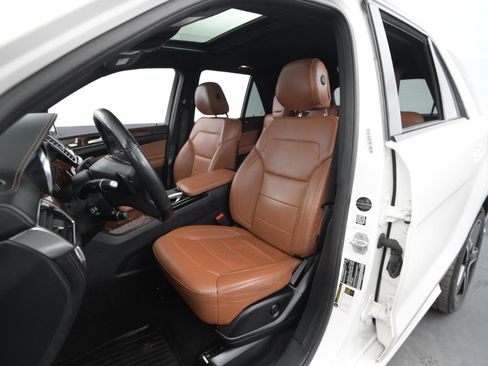 Used 2016 Mercedes-Benz GLE 400 image 40