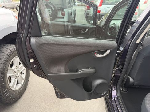 Used 2013 Honda Fit Sport image 18