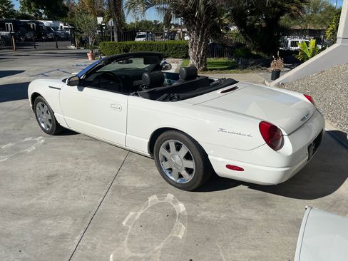 Used 2002 Ford Thunderbird image 6