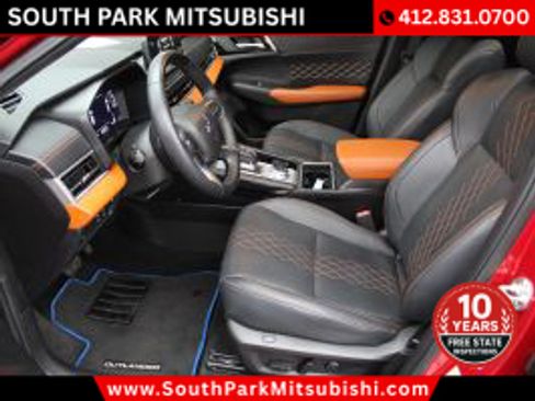 Used 2024 Mitsubishi Outlander SEL image 28