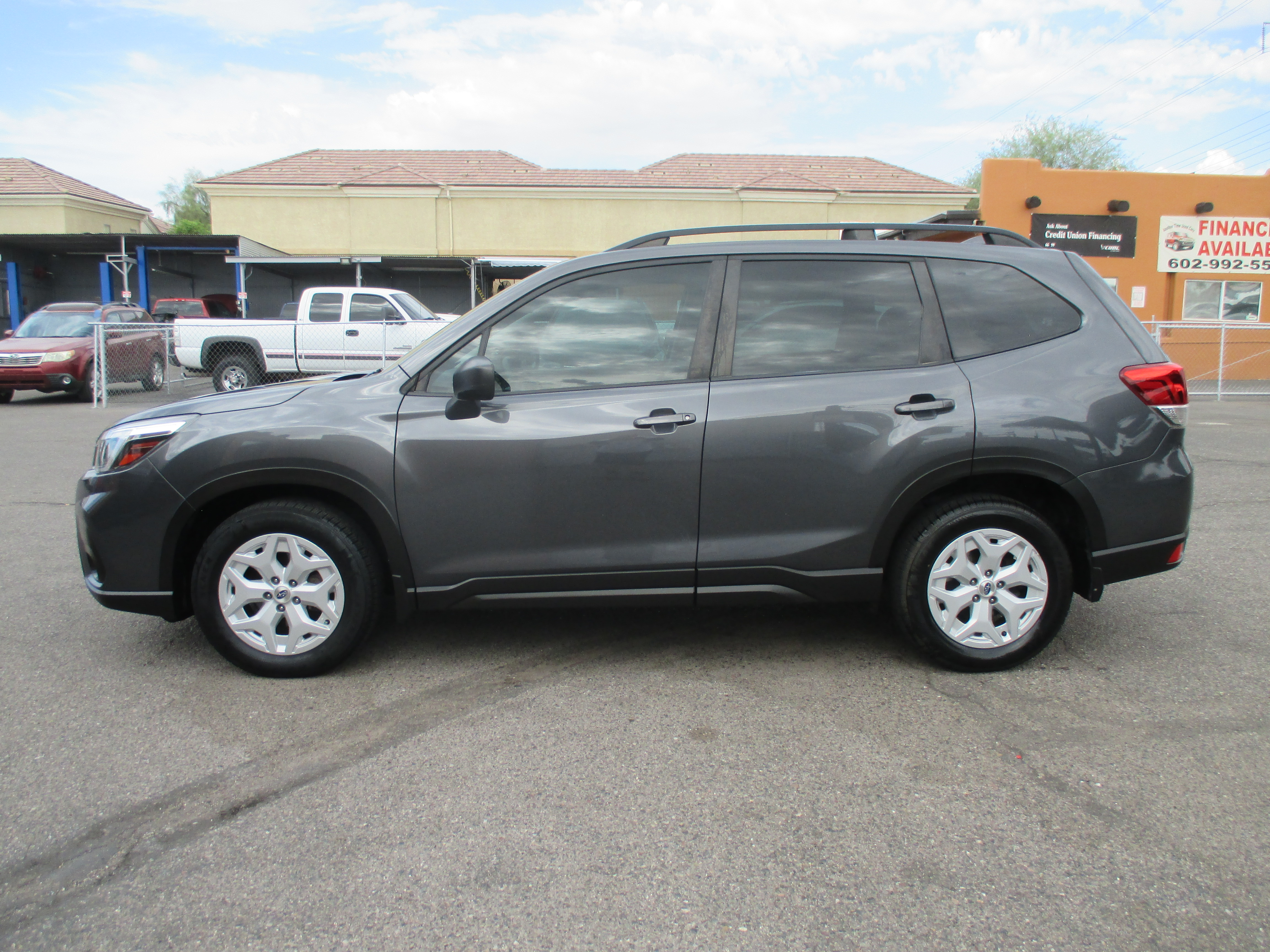 Used 2021 Subaru Forester 2.5i Premium Sport Utility 4D AWD/4WD image 1
