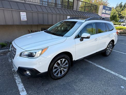 Used 2015 Subaru Outback 2.5i Limited AWD/4WD image 57
