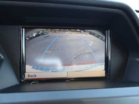 Used 2012 Mercedes-Benz GLK 350 image 26