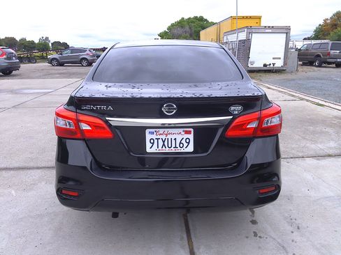 Used 2018 Nissan Sentra S FWD image 6
