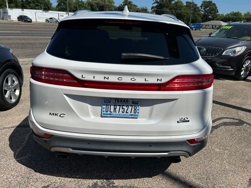 Used 2015 Lincoln MKC FWD image 3