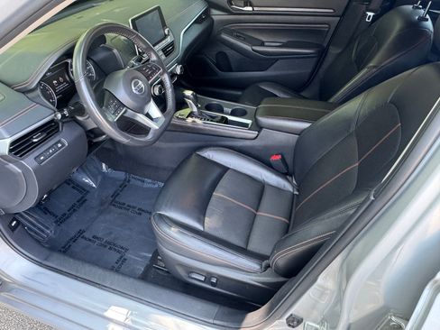 Used 2022 Nissan Altima 2.5 SR FWD image 6