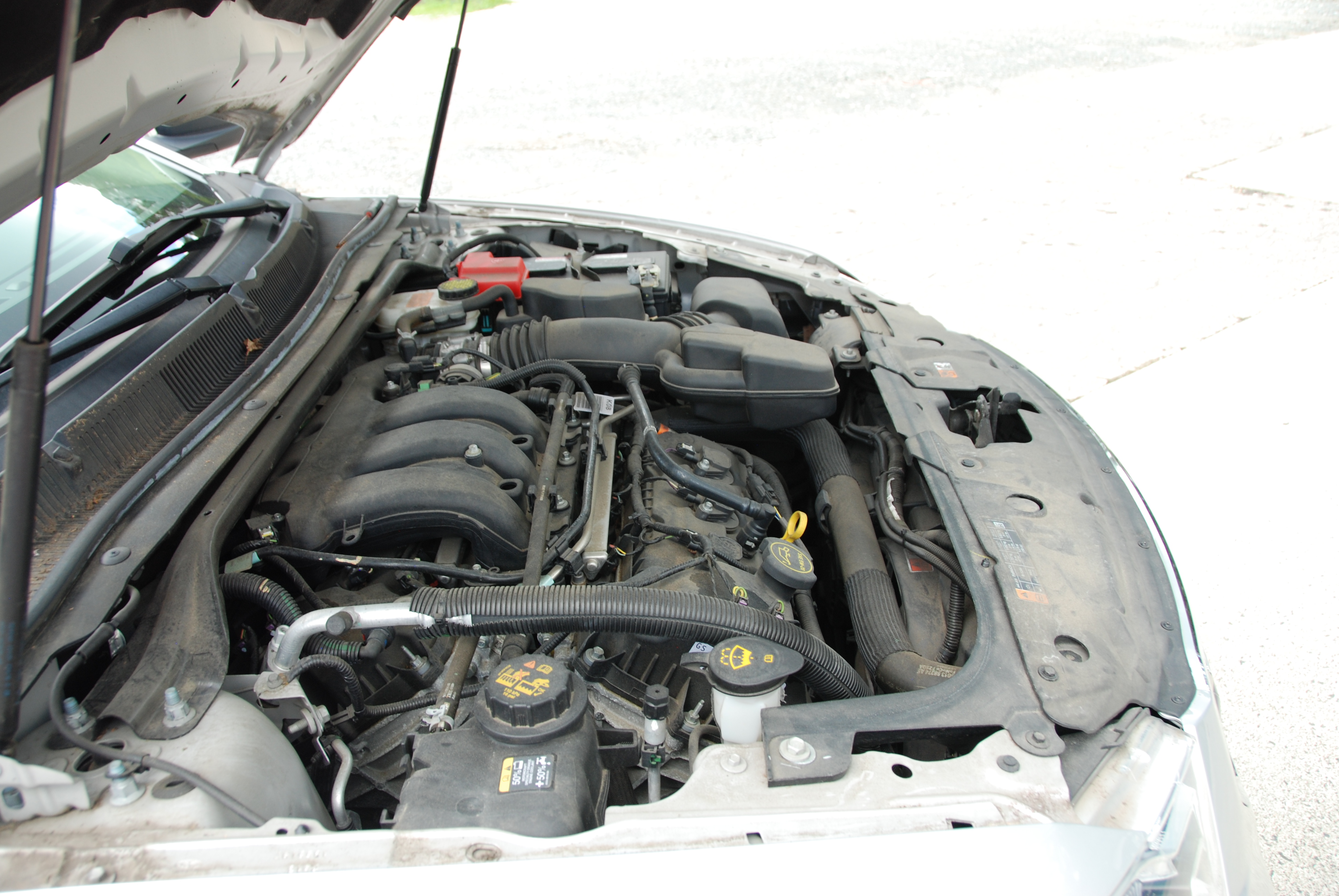 Used 2018 Ford Taurus SE FWD image 38